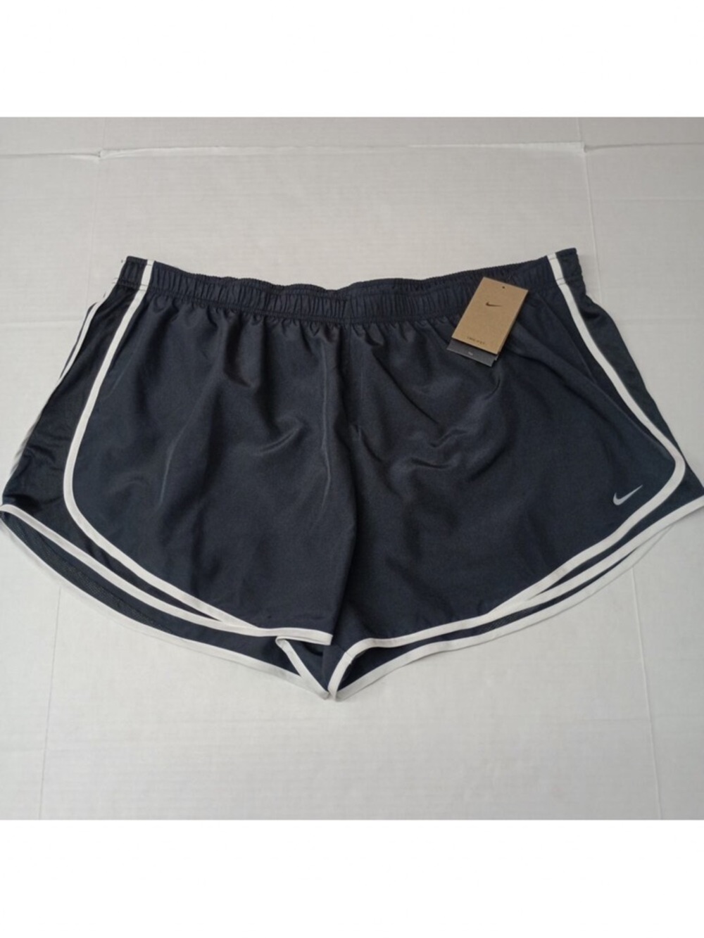 NWT Nike Women's Black Athletic Shorts with White Trim, Dri-fit size 3X - Picture 5 of 16